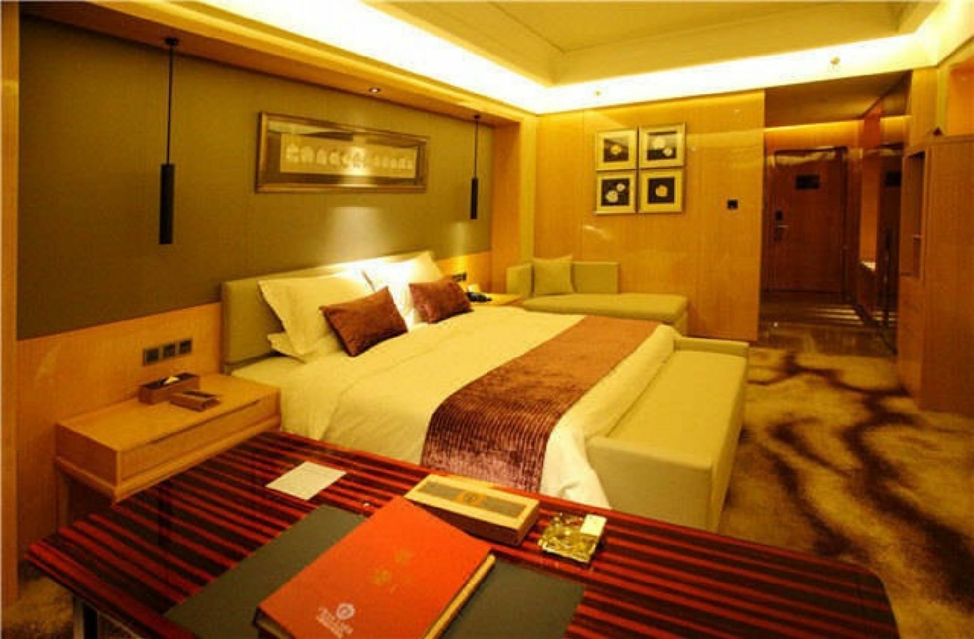 Swan Lake Recreation Hotel Foshan Zewnętrze zdjęcie